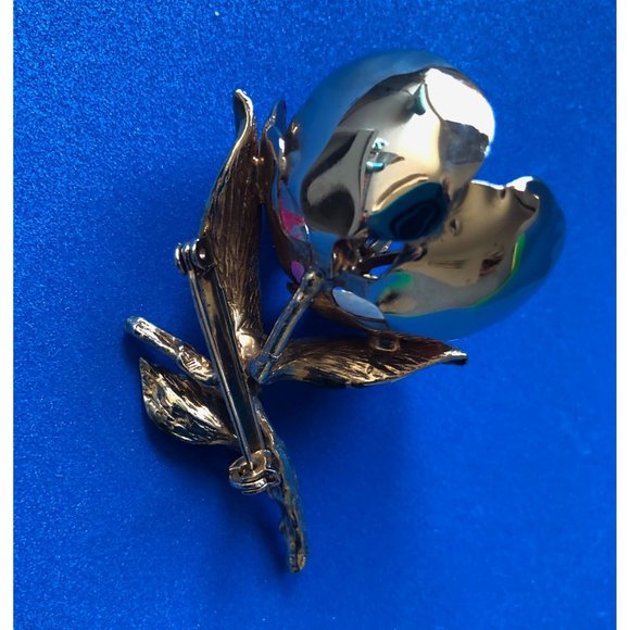 Vintage Red and Green Enamel Poppy Dimensional Brooch - Picture 4 of 4